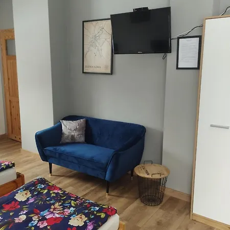 Rum i privatbostad U Jarka Z Ogrodem I Parkingiem *