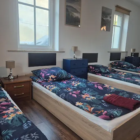 Privat bolig U Jarka Z Ogrodem I Parkingiem